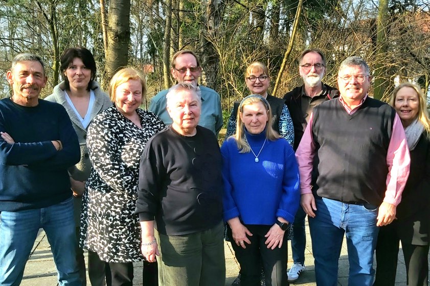 Der Vorstand des AWO-Ortsvereins von Pfaffenhofen mit Verena Kiss-Lohwasser und Adolf Lohwasser, die auf eigenen Wunsch aus der Führungs-Riege ausschieden.