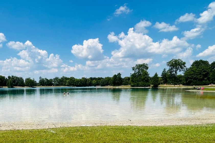 Am Karlsfelder See ist die Wasser-Qualität nach wie vor aus bakteriologischer Sicht einwandfrei. Archivfoto: Giesenregen