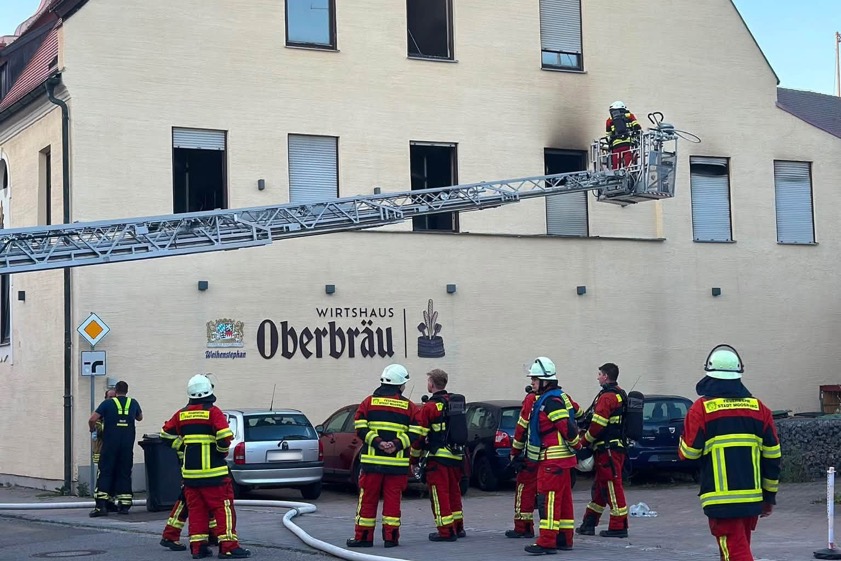 Fotos: Kreisbrandinspektion Freising, Feuerwehr Au/Hallertau,