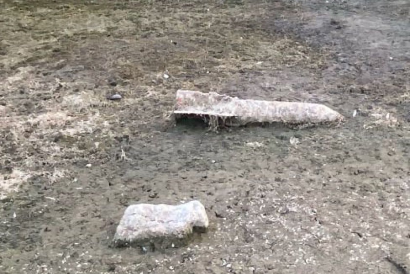 Fund im Donau-Flussbett bei Deggendorf. Foto: Polizeipräsidium Niederbayern