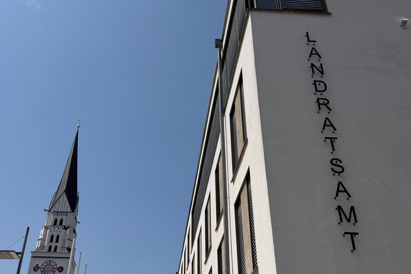 Das Landratsamt in Pfaffenhofen. Foto: Ludwig Schrätzenstaller